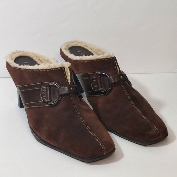 AEROSOLES Womens Mules Size 9M Brown Suede and Vegan Leather Heel Clogs Fleece - Picture 1 of 9